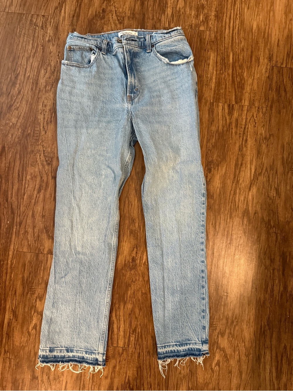 Abercrombie & Fitch Women's
Curve Love Ultra High Rise 90s Straight Jean